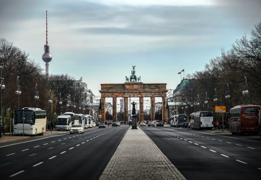 Reparationen: Sollen wir wieder zahlen?